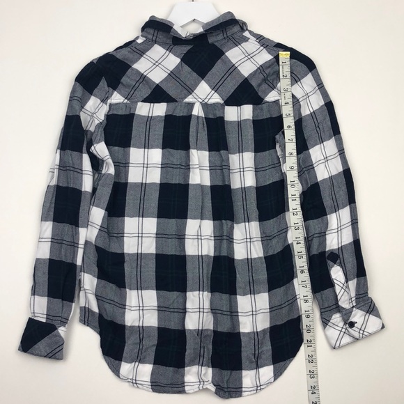 Rails Hunter Plaid Button Shirt - Picture 3 of 5